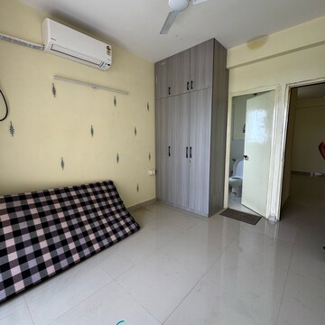 Room in 2 BHK Apartment at Pyramid Pride, Sector 76 – for Rent