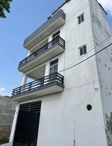 6+ BHK Independent House – Exterior View View at Nijampur Malhaur - for Rent