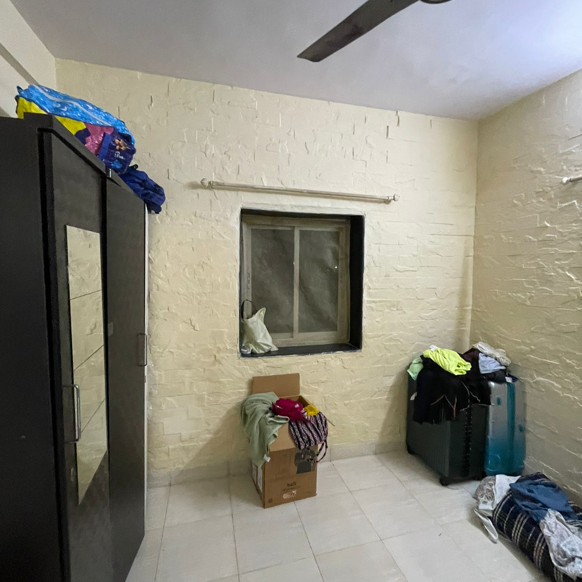 1 BHK + Pooja Room Apartment For Rent in Goregaon West