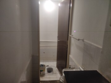 Bathroom in 1 BHK Apartment at Ganesh Peth – for Rent