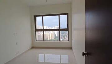 Bedroom in 2 BHK Apartment at Kalpataru Paramount, Kapur Bawdi – for Rent