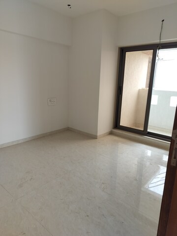 Room in 2.5 BHK Apartment at MK Gracia, Amboli – for Sale
