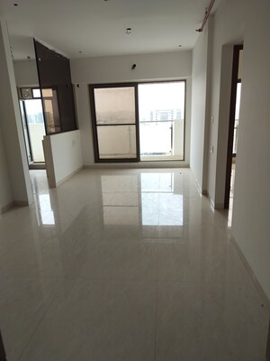 Room in 2.5 BHK Apartment at MK Gracia, Amboli – for Sale