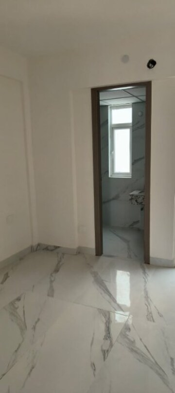 Room in 3.5 BHK Apartment at M3M Soulitude, Sector 89 – for Sale