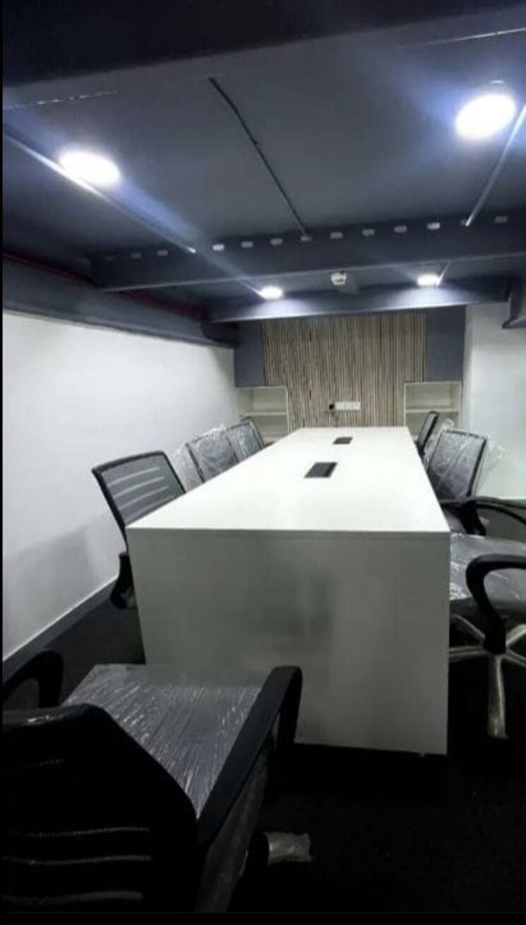 Team Area, advant-navis-business-park Commercial Office Space 2600 Sq.Ft. In Sector 142 Noida 9002050