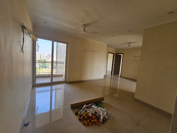 Living Room, sushma-urban-views 3.5 Bedroom 1850 Sq.Yd. Apartment In Ghazipur Zirakpur 9002057