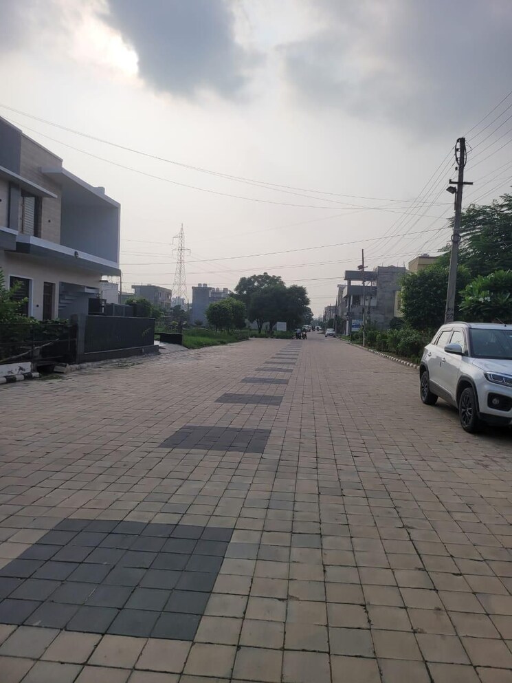 Exterior View, sbp-city-of-dreams-zirakpur  100 Sq.Yd. Plot In High Ground Zirakpur 9002059