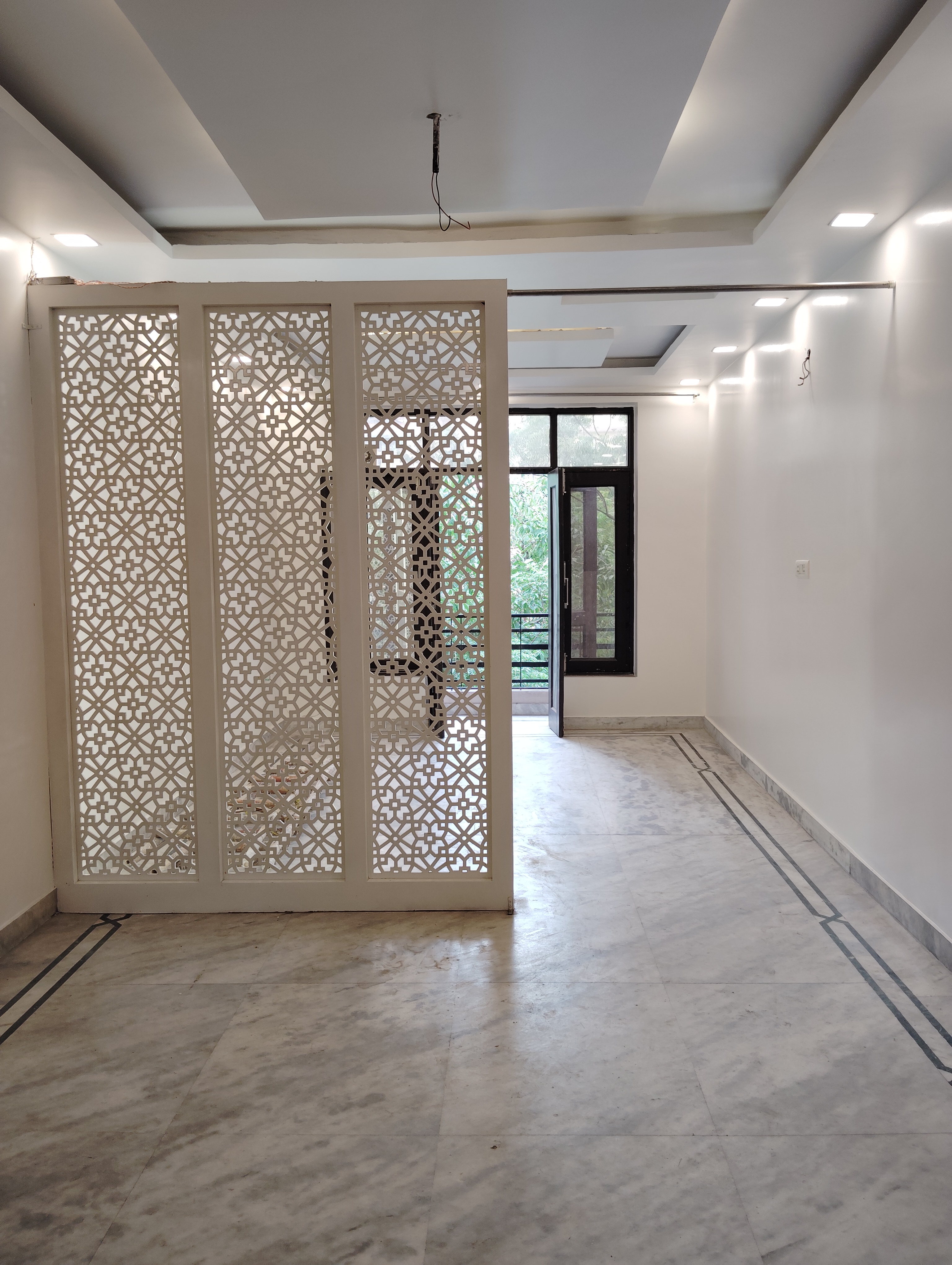 2 BHK Apartment For Rent in Nagin Lake View Apartment