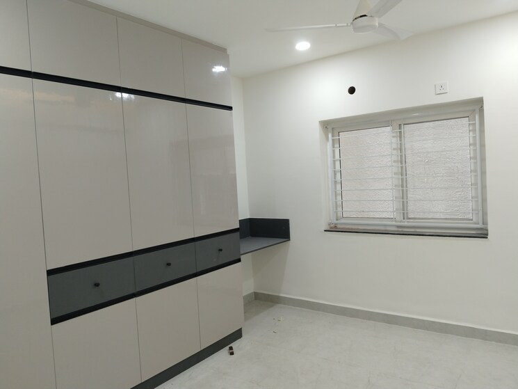 Room, sr-pride-madhapur 3 Bedroom 2200 Sq.Ft. Apartment In Madhapur Hyderabad 9002120