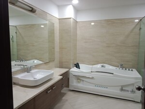 Bathroom in 4 BHK Independent House at Jubilee Hills – for Rent