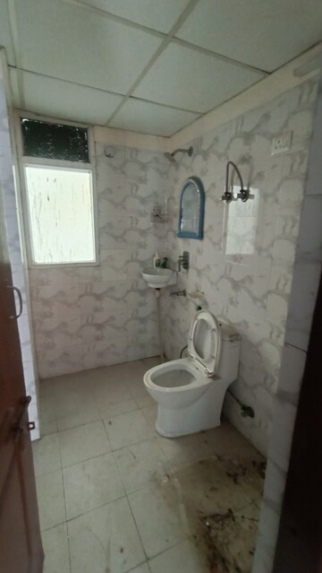 Bathroom in 2 BHK Apartment at Sethi Max Royal, Sector 76 – for Rent