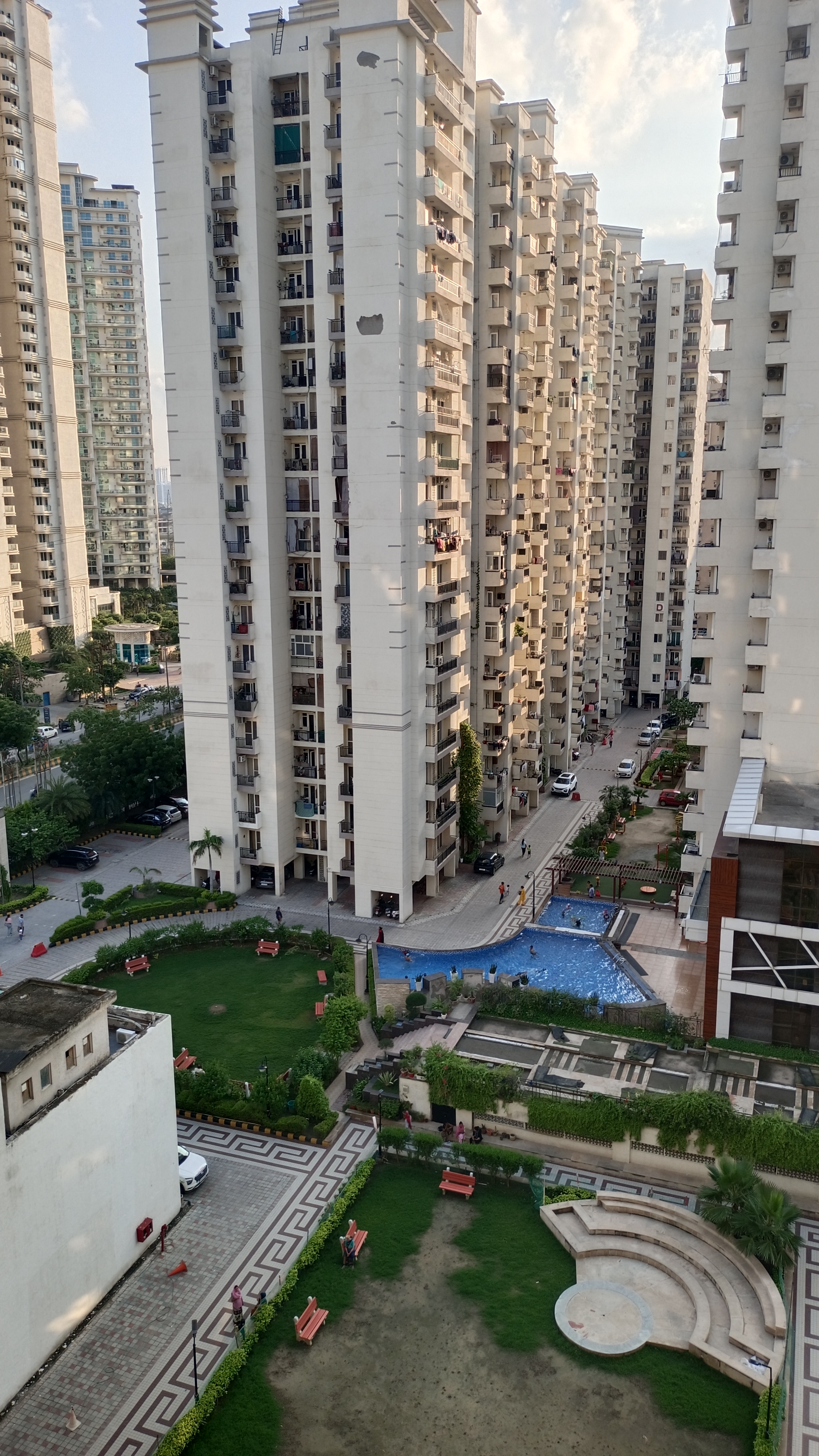 2 BHK Apartment For Rent in Sethi Max Royal
