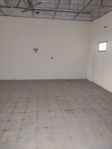 Room in  Shop at Bhavya Supreme Annexe, Parel – for Rent