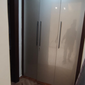 Building Lobby in 3 BHK Builder Floor at Malviya Nagar – for Sale