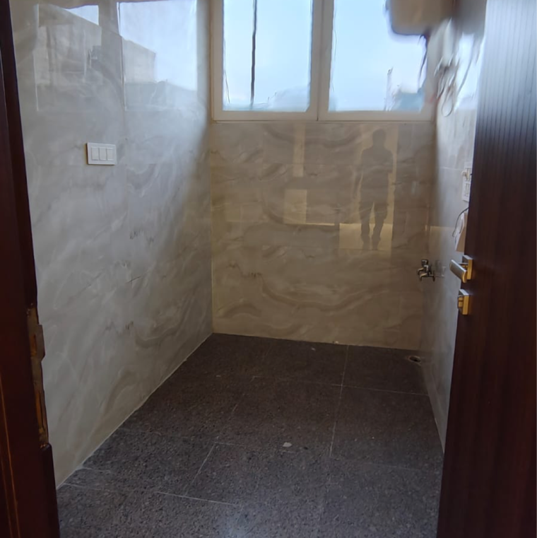 Bathroom, malviya nagar 3 Bedroom 1800 Sq.Ft. Builder Floor In Malviya Nagar Delhi 9002143