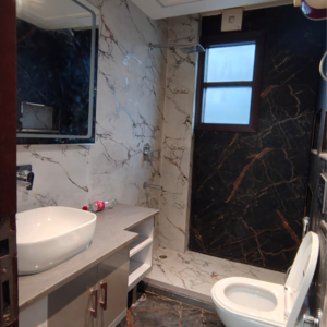 Team Area in 3 BHK Builder Floor at Malviya Nagar – for Sale