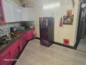 Kitchen in 2 BHK Builder Floor at Sector 40 – for Rent