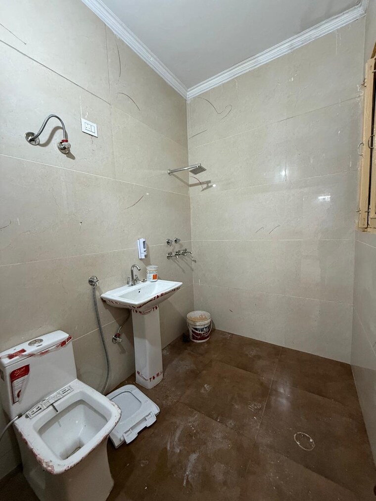 Bathroom, dhakoli 3.5 Bedroom 100 Sq.Ft. Independent House In Dhakoli Zirakpur 9002202