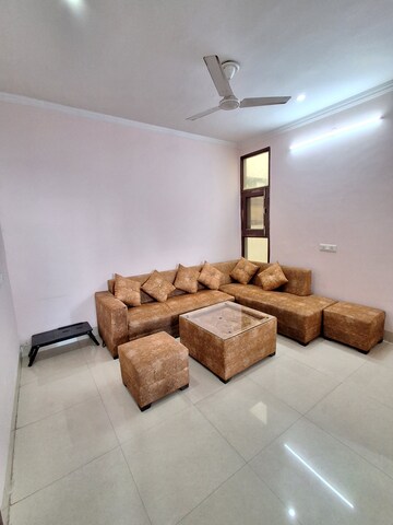 Living Room in 2 BHK Builder Floor at Sector 46 – for Rent