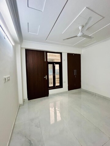 Room in 2 BHK Builder Floor at Chattarpur – for Rent