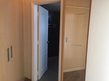 Bathroom in 3 BHK Apartment at Raheja Vedaanta, Sector 108 – for Rent