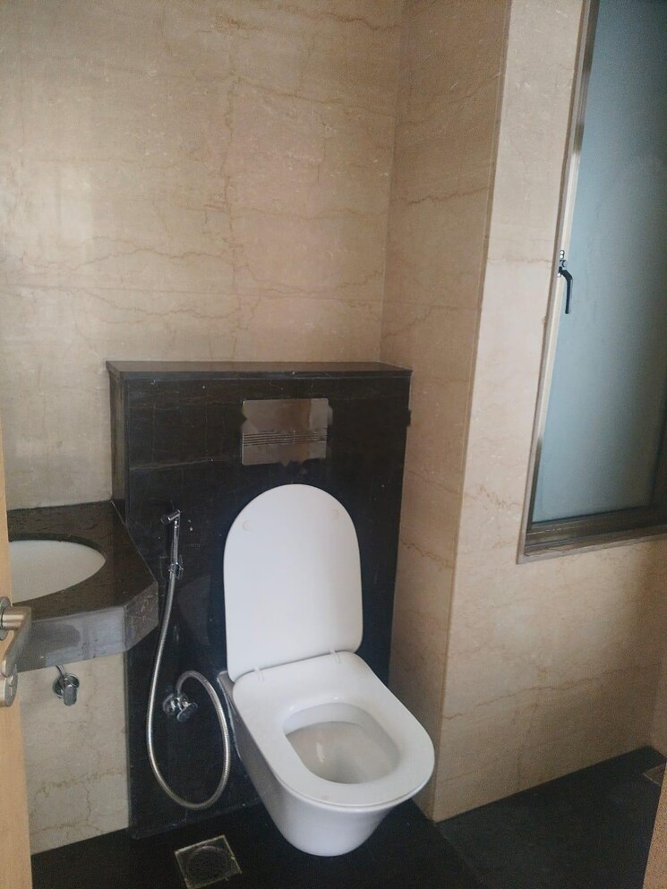 Bathroom, hiranandani-zen-maple 1 Bedroom 308 Sq.Ft. Apartment In Powai Mumbai 9002271