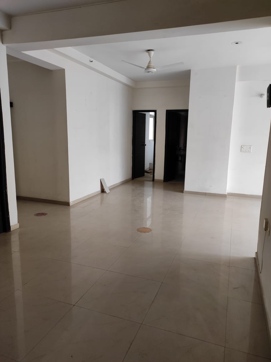 3.5 BHK Apartment For Rent in Kingswood Court