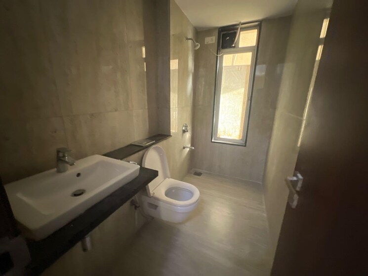 Bathroom, runwal-elegante 4 Bedroom 1470 Sq.Ft. Apartment In Andheri West Mumbai 9002374