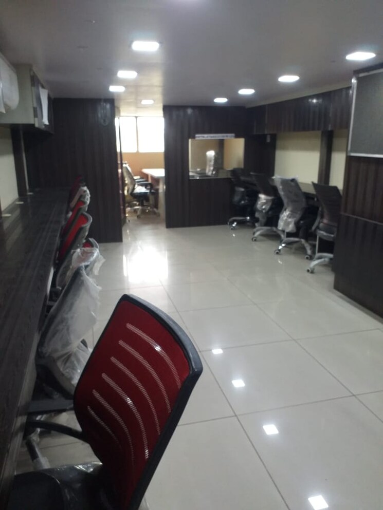  Parking, haware-fantasia Commercial Office Space 600 Sq.Ft. In Vashi Sector 28 Navi Mumbai 9002434