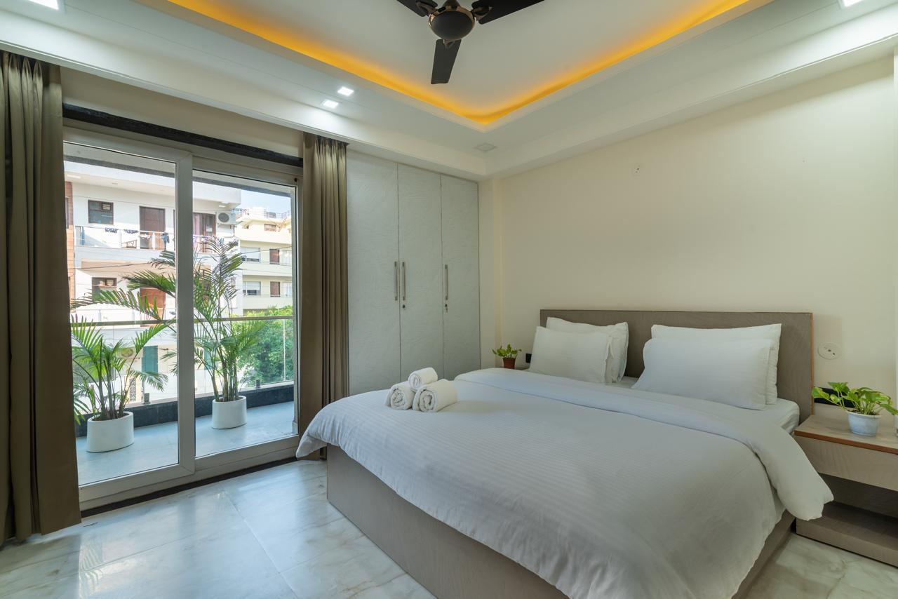 3 BHK + Servant Room Apartment For Sale in M3M Polo Suites