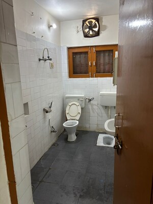 Bathroom in 2 BHK Apartment at Pioneer Park Phase 1, Sector 61 – for Sale