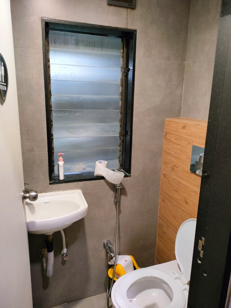 Team Area, gajra-g-square-business-park Commercial Office Space 1050 Sq.Ft. In Vashi Sector 30a Navi Mumbai 9002475