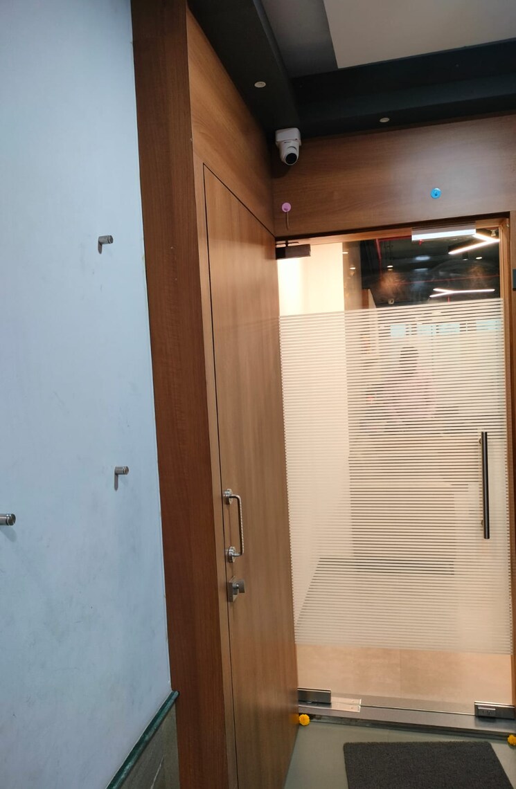 Room, gajra-g-square-business-park Commercial Office Space 1050 Sq.Ft. In Vashi Sector 30a Navi Mumbai 9002475