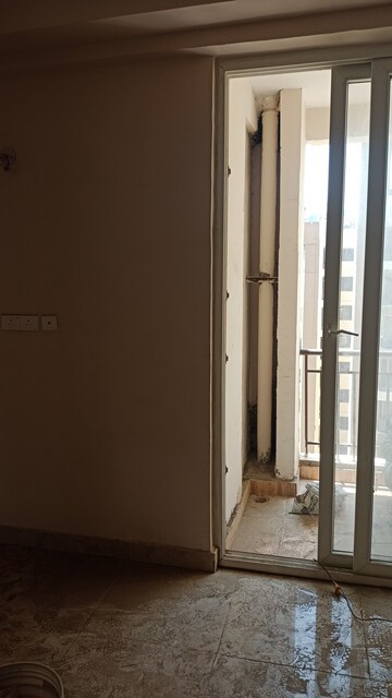 Building Lobby in 3 BHK Apartment at Amrapali Golf Homes, Sector 4 Greater Noida – for Rent