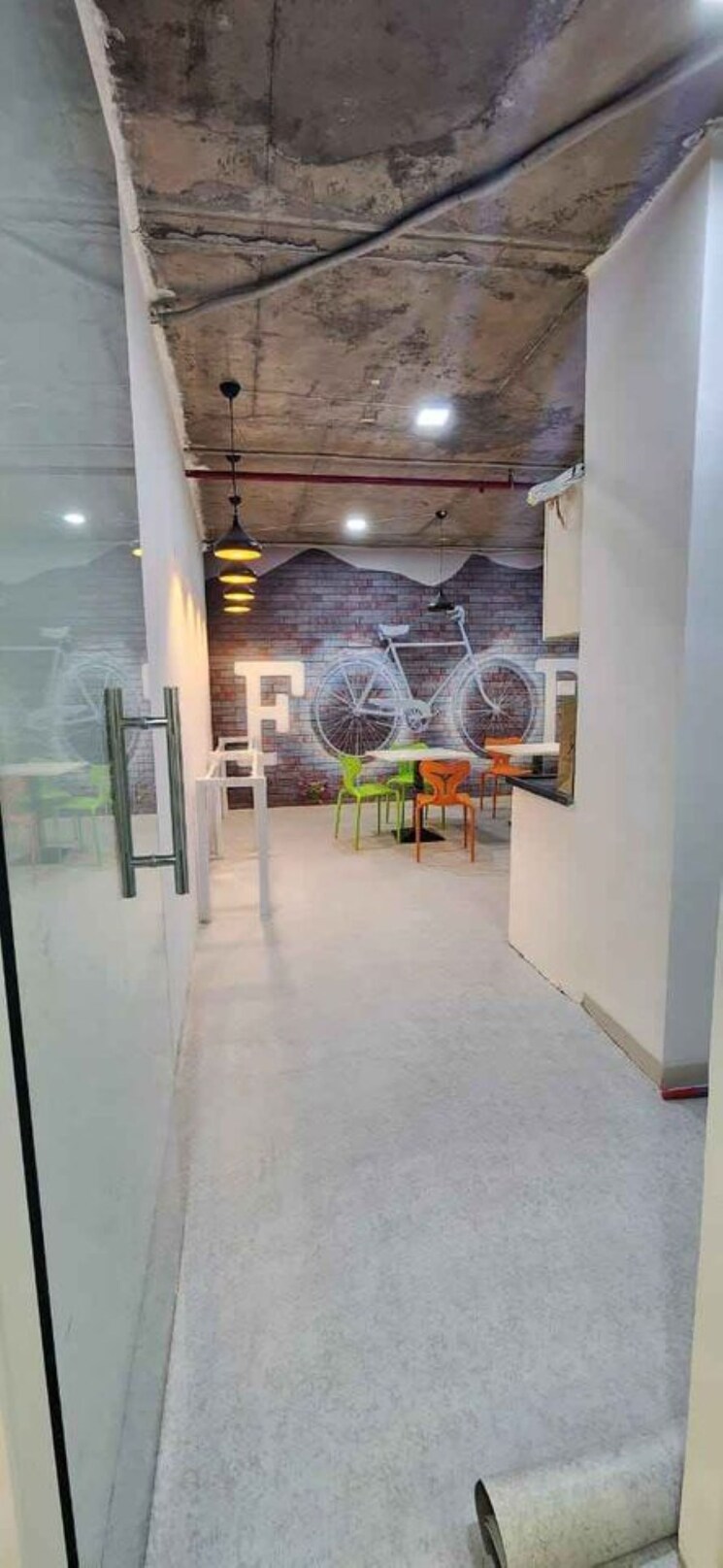  Parking, old palasia Commercial Office Space 2500 Sq.Ft. In Old Palasia Indore 9002483