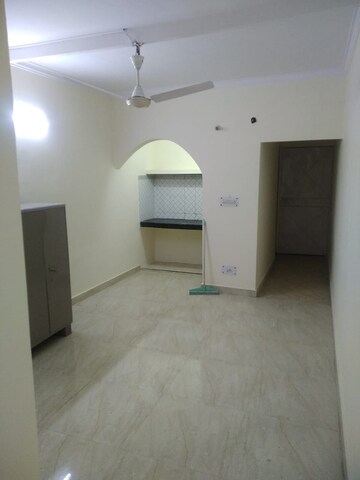 1 BHK Builder Floor For Rent in Lajpat Nagar 4