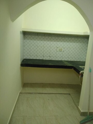 Bathroom in 1 BHK Builder Floor at Lajpat Nagar 4 – for Rent