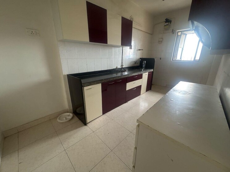 Kitchen, dn nagar 4 Bedroom 1700 Sq.Ft. Apartment In Dn Nagar Mumbai 9002493