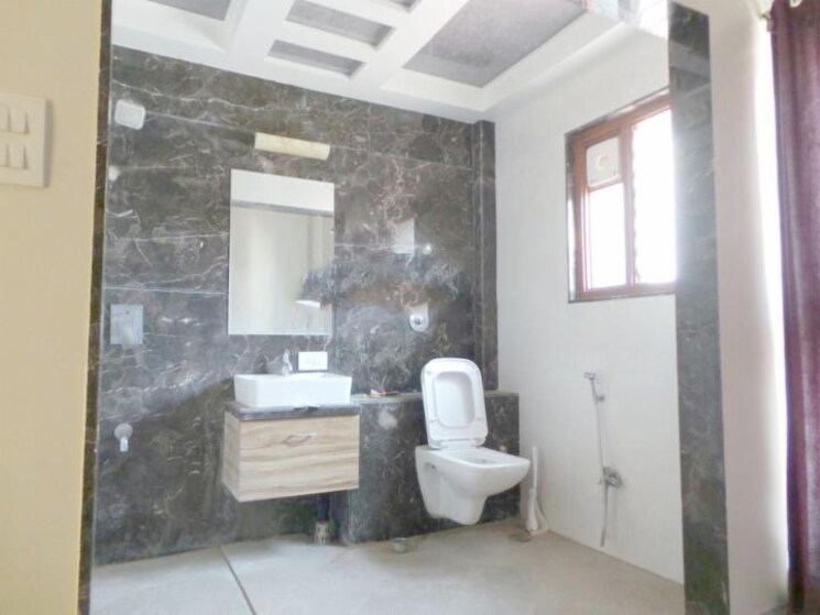 Attached Bathroom, ranade-yashodhan 3 Bedroom 767 Sq.Ft. Apartment In Mayur Colony Pune 9002522