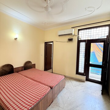 Bedroom in 3.5 BHK Builder Floor at RWA Apartments Sector 47, Sector 47 – for Rent