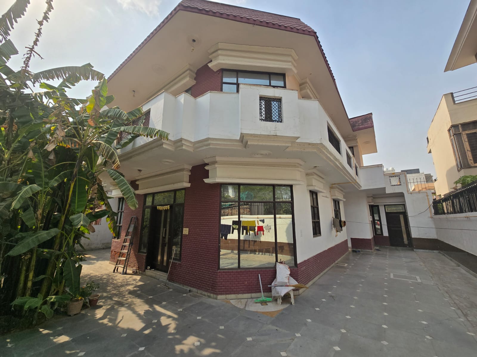 4 BHK + Pooja Room,Servant Room,Study Room,Extra Room Independent House For Rent in Kothi