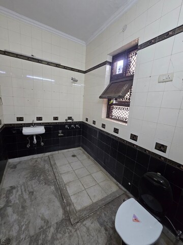 Bathroom in 4 BHK Independent House at Sector 21c – for Rent