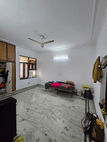 Room in 4 BHK Independent House at Sector 21c – for Rent