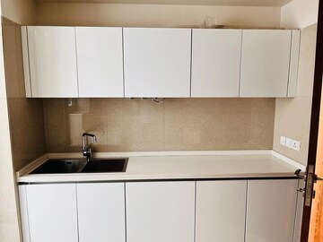 Furnished Amenities in 4 BHK Apartment at Ireo Victory Valley, Sector 67 – for Rent