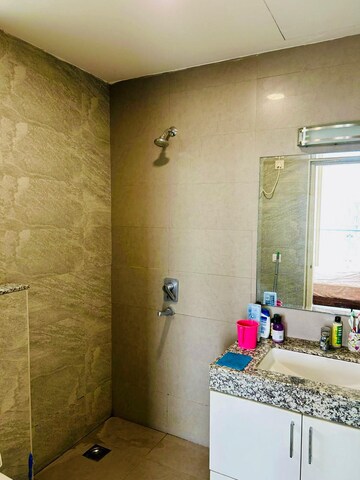 Bathroom in 4 BHK Apartment at Ireo Victory Valley, Sector 67 – for Rent