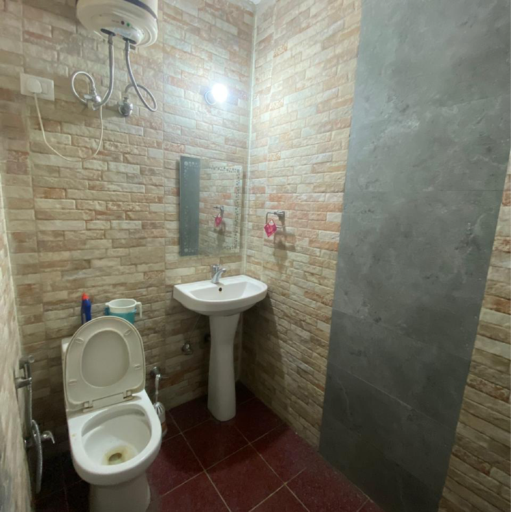 Bathroom, sector 23 2.5 Bedroom 1200 Sq.Ft. Builder Floor In Sector 23 Gurgaon 9002644