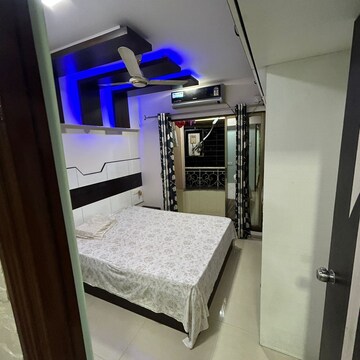 Team Area in 2 BHK Apartment at Paradise Sai World City Phase 2, Palaspe Phata – for Sale