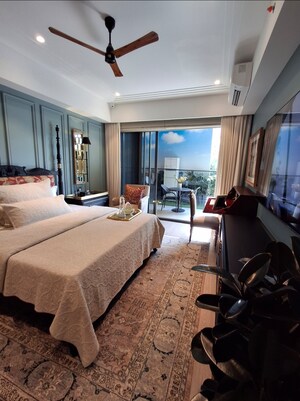 Team Area in 3 BHK Apartment at Signature Global Twin Tower DXP, Sector 84 – for Sale