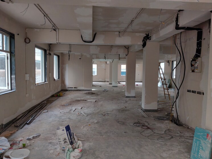  Parking, sector 67 Commercial Warehouse 4000 Sq.Yd. In Sector 67 Noida 9002691