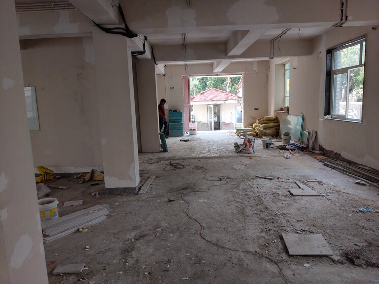  Parking, sector 67 Commercial Warehouse 4000 Sq.Yd. In Sector 67 Noida 9002691